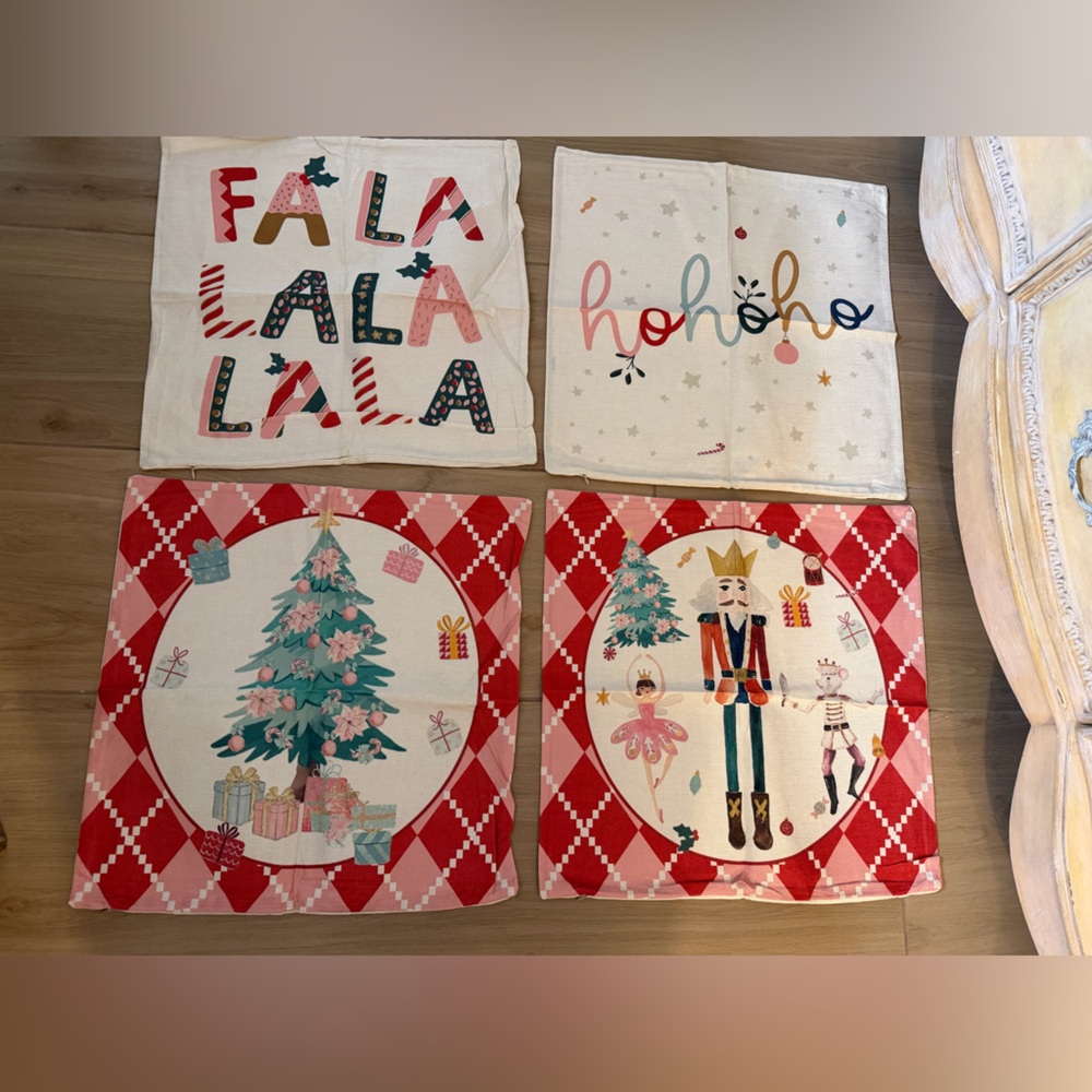NEW Set of 4 20” Christmas Nutcracker Tree Pillowcase Linen look